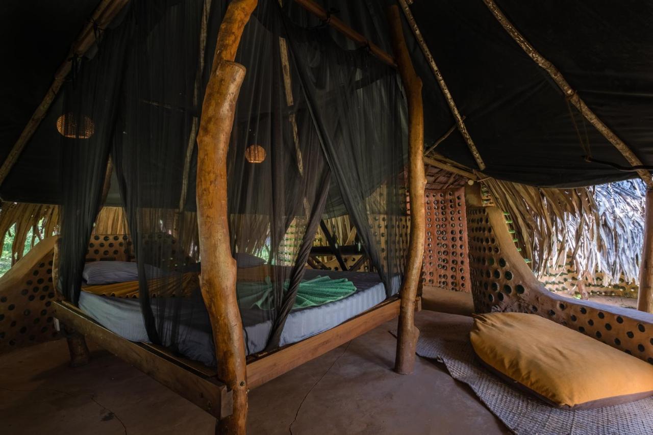 Banyan Camp Villa Hambegamuwa Eksteriør billede