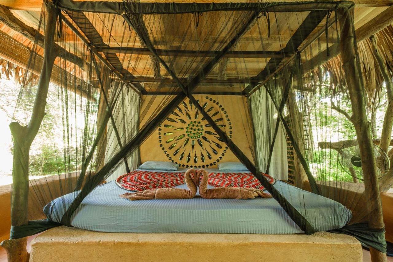 Banyan Camp Villa Hambegamuwa Eksteriør billede