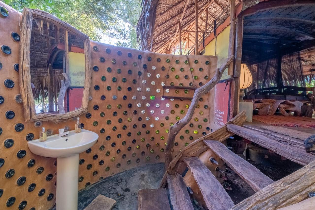 Banyan Camp Villa Hambegamuwa Eksteriør billede