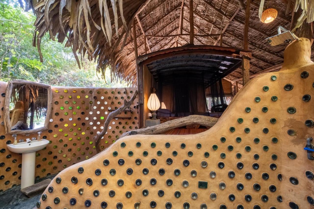 Banyan Camp Villa Hambegamuwa Eksteriør billede