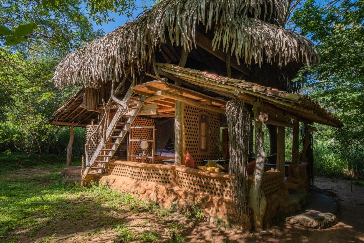Banyan Camp Villa Hambegamuwa Eksteriør billede